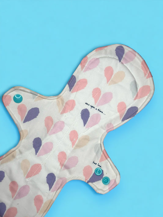 Pastel Hearted Cloth Pad